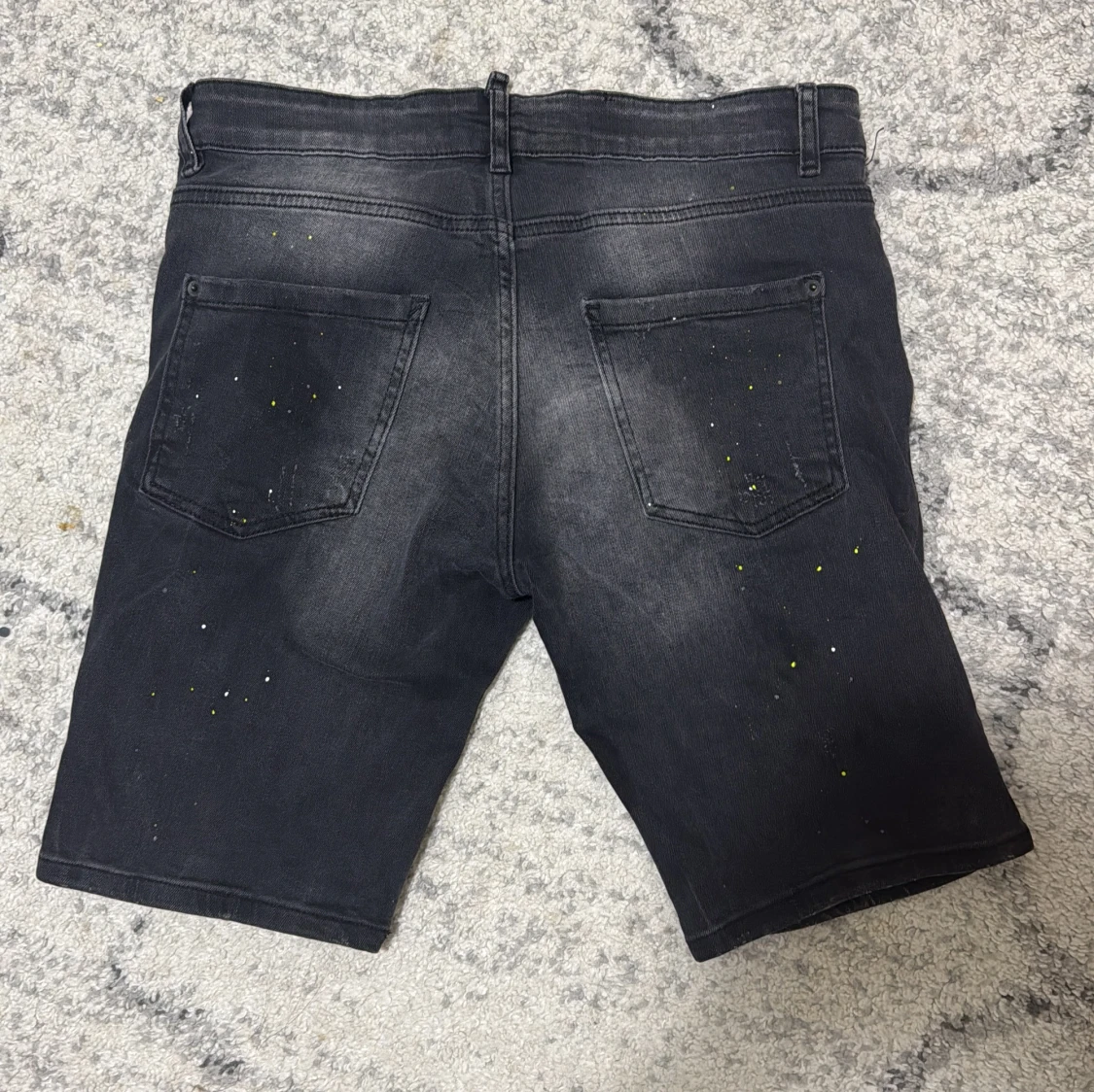  Säljer en snygg Dsquared2 - 90