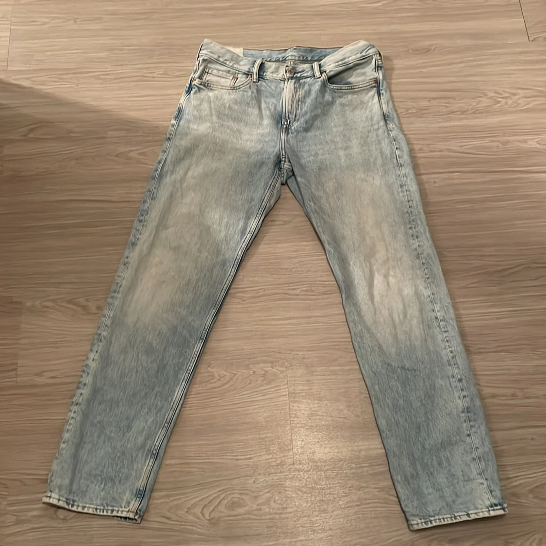 Ljus blå jeans från H&M - 41