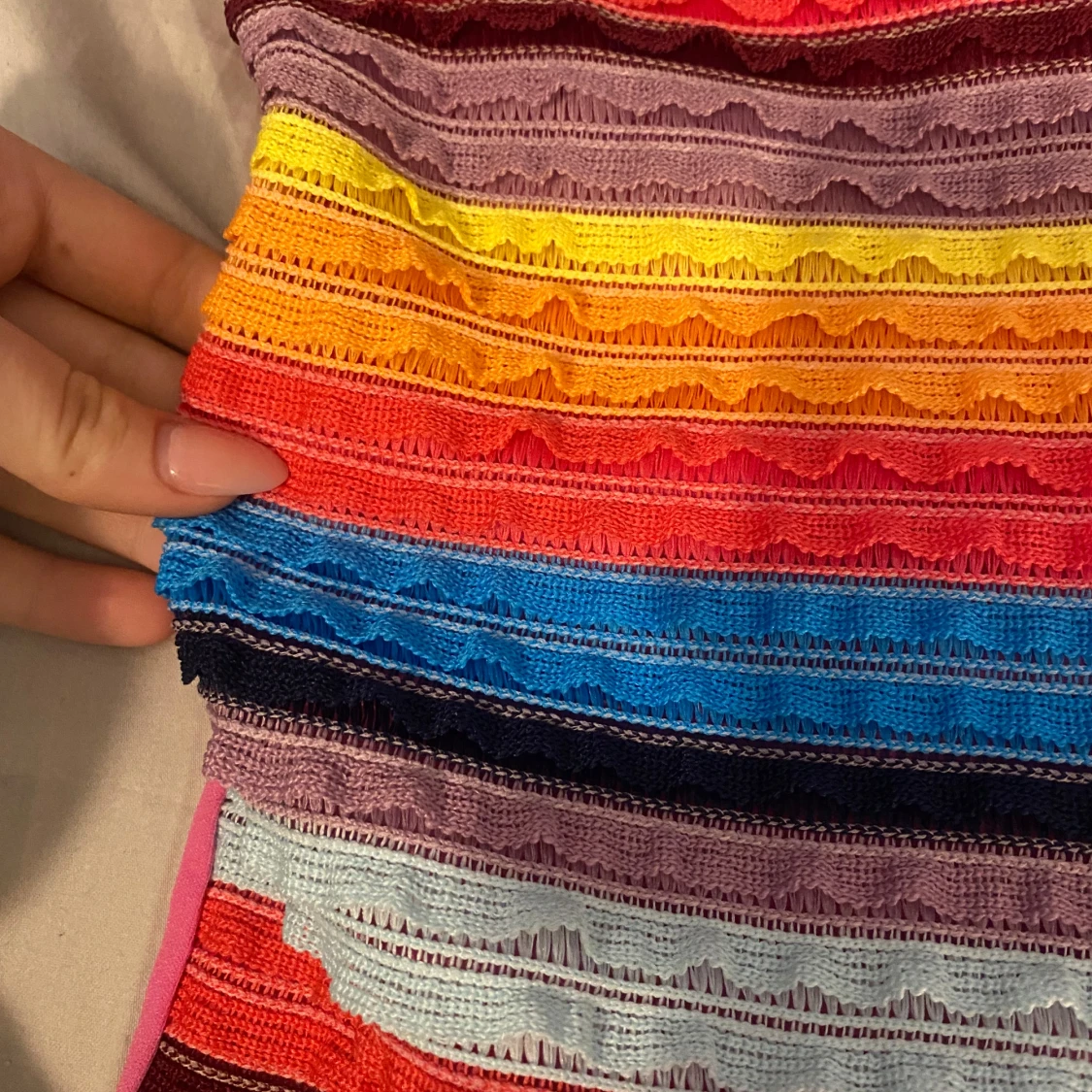 Färgglad randig topp från ONLY - 90