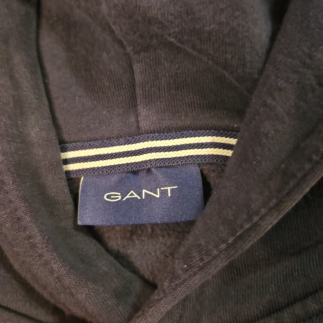 Mörkblå hoodie och byxor från GANT - 91