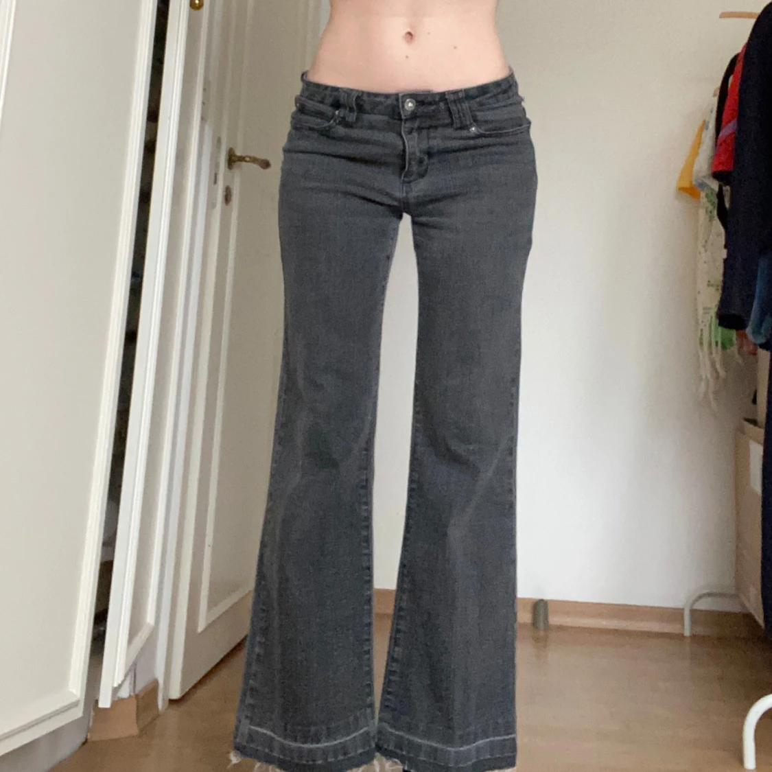 Y2k lågmidjade bootcut grå jeans