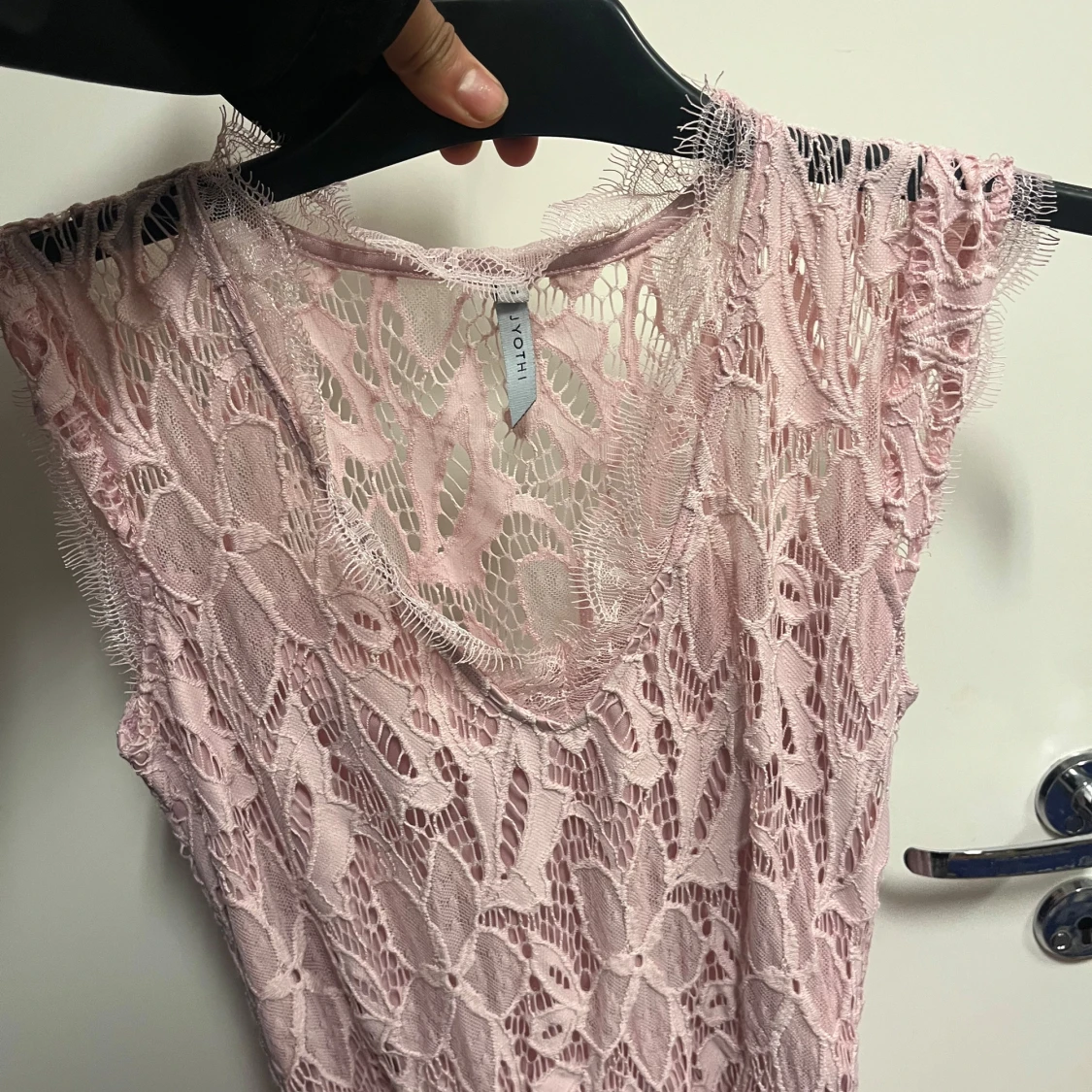 Rosa spetsklänning från HM - 3