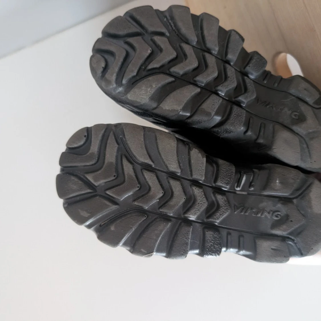 Svarta stövlar från Viking - 1