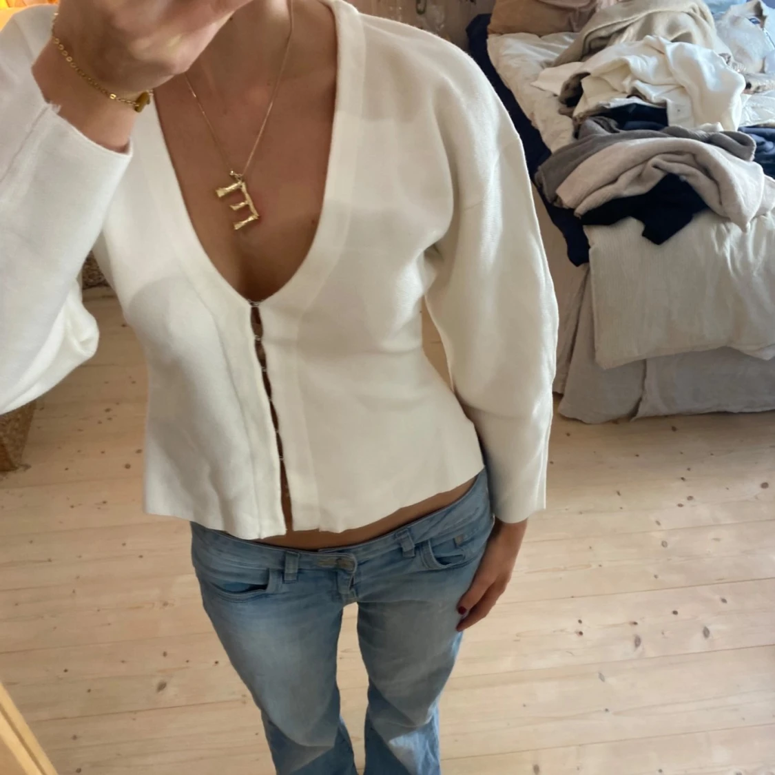 Vit v-ringad topp - 92