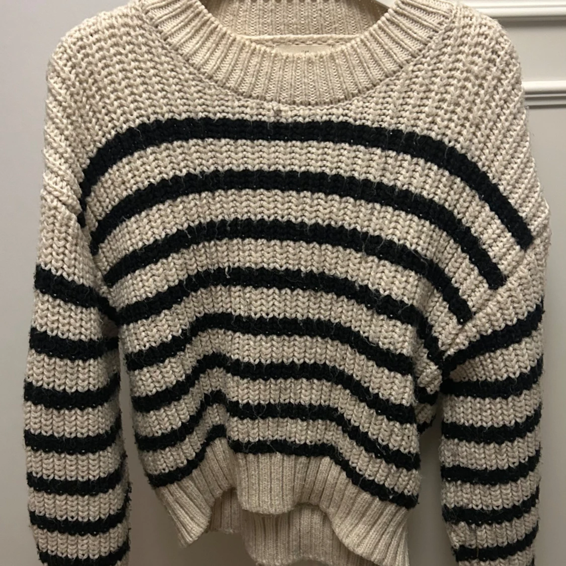 Randig stickad tröja från H&M