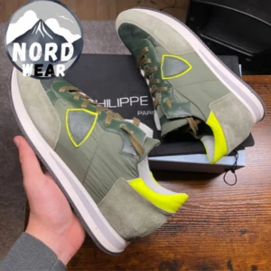 Philippe model skor - Feta Philippe model skor i nyskick! Storlek 43 | Box och Dustbag ingår | Kom PM för fler frågor!💫