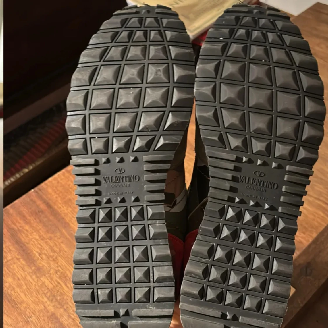 Valentino Garavani sneakers i camouflage - 93