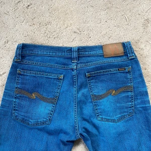 Nudie jeans - Säljer dessa riktigt feta nudie jeans efter som dom inte passar längre. Storlek: W30 L34.  Hör av er vid frågor 