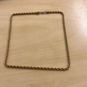 Cornell 3mm guld planterad - .