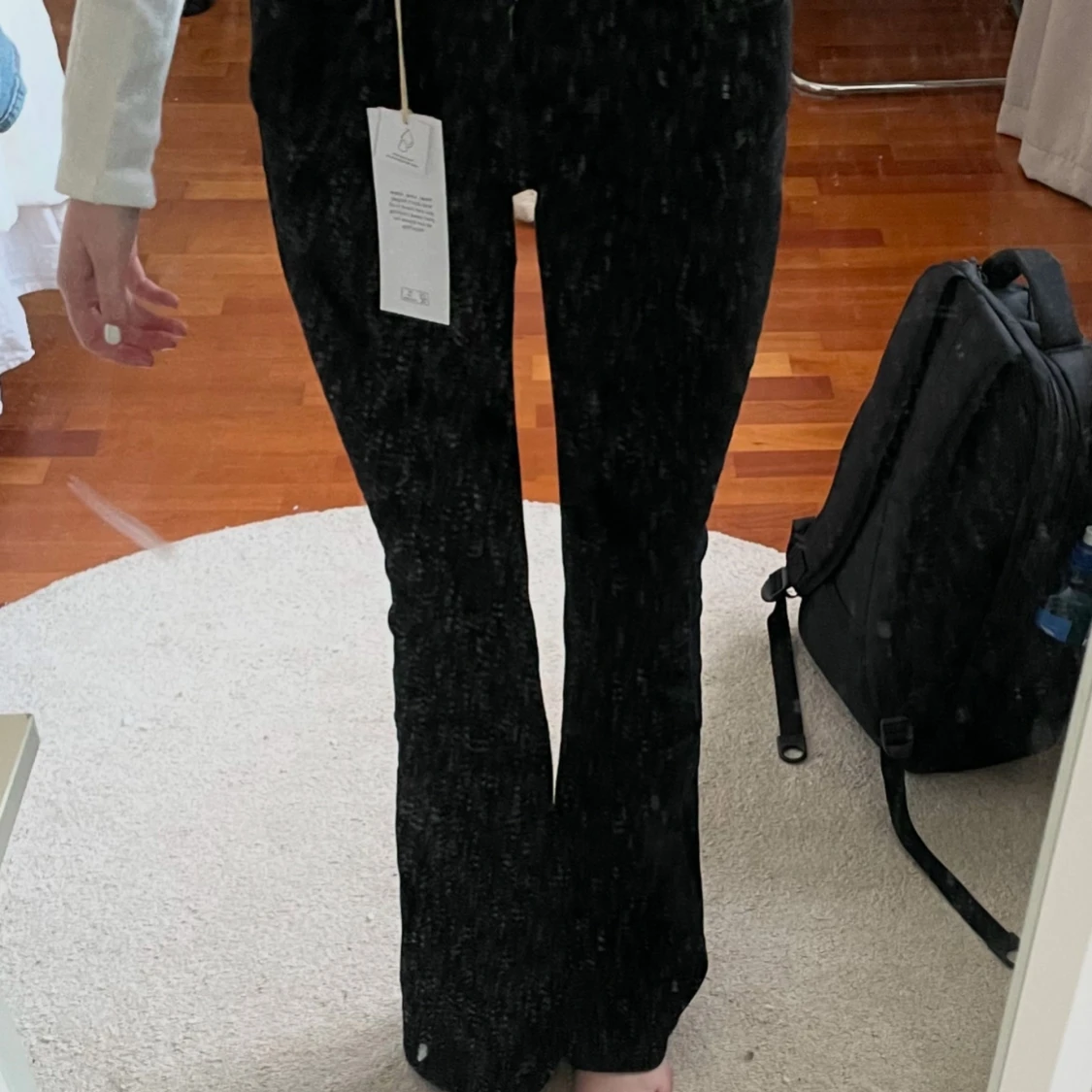 Svarta bootcut byxor - 1