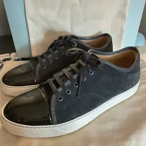 Lanvin captoe sneaker | skick 8/10 | storlek 8 vilket motsvarar 42-43 | nypris: 4900kr | pris: 2299kr | all og med  | fraktar spårbart via postnord på köparens bekostnad 