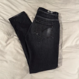 Dondup - Dondup Jeans Skick 10/10 Använd 3 gånger MAX Nypris 2500  Köpt på Rea
