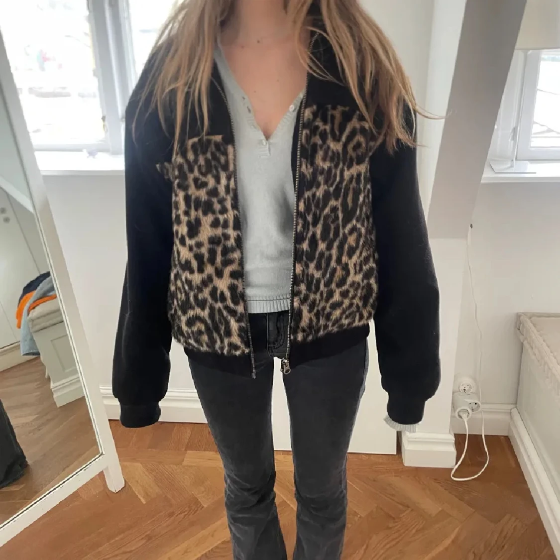 Leopardmönstrad jacka