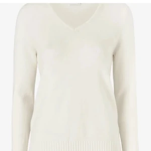 Stickad tröja - Fin stickad tröja säljes