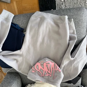 Synaworld tracksuit - Sweden closet