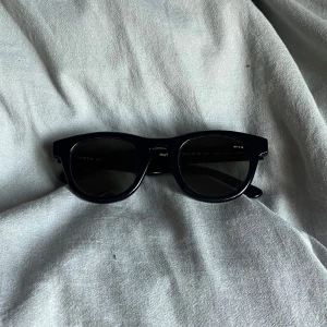 James Ay Mayflower - Supersnygga solglasögon från James Ay. Inte använda mycket och köpta för 1600kr:) 