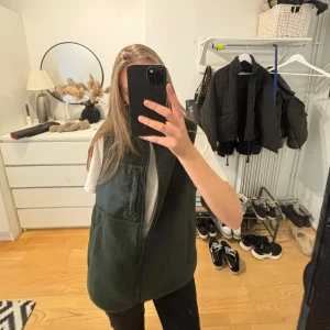 Fleeceväst - Supersnygg väst i fleece!!🙌🏽
