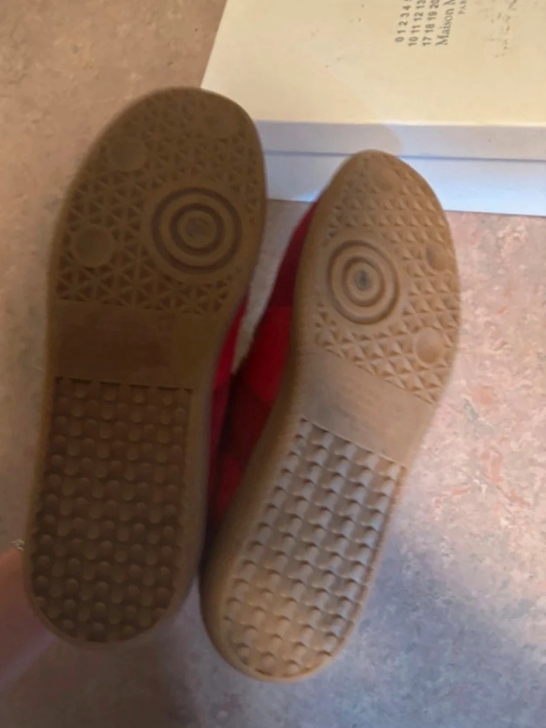Röda maison margiela gats - 2