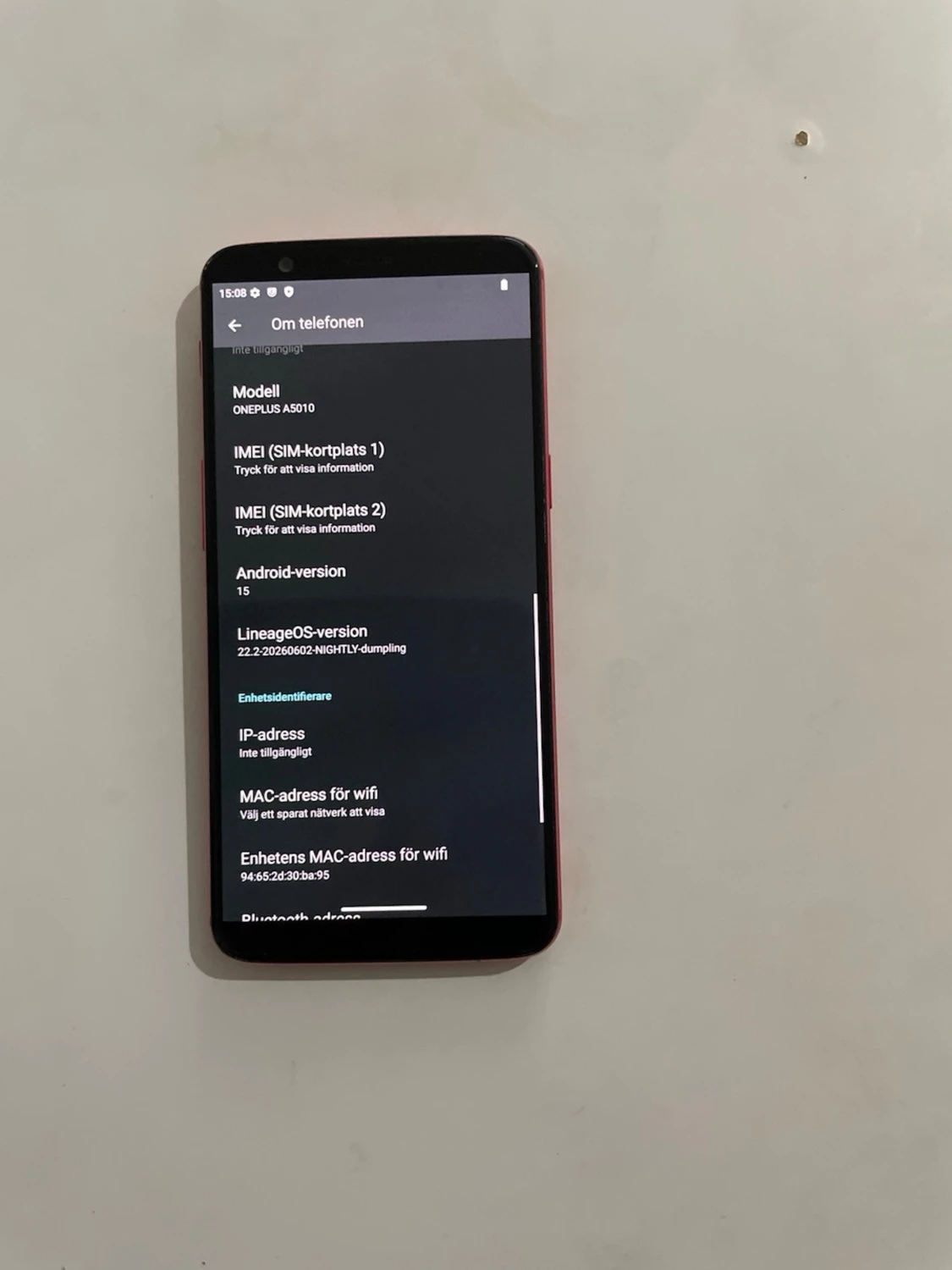OnePlus 5T A5010 med 128 GB  android version 15 - 3