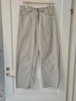 Dam jeans, str 38 - Bomull jeans från Kappahl