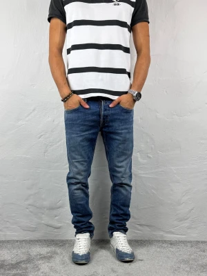Replay jeans  - Ett par riktigt snygga jeans från Replay i storlek W29 L30 i modellen Willbi 