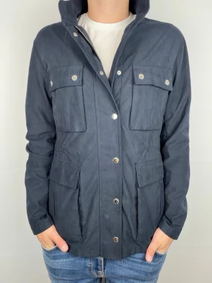 Field jacka M mörkblå - Säljer nu denna sjukt feta o fieldjacka från selected homme! | skick : 8/10 fint skick | size M modellen är 180  | kan gå ner i pris vid snabb affär | hör av dig vid minsta fundering 💯 