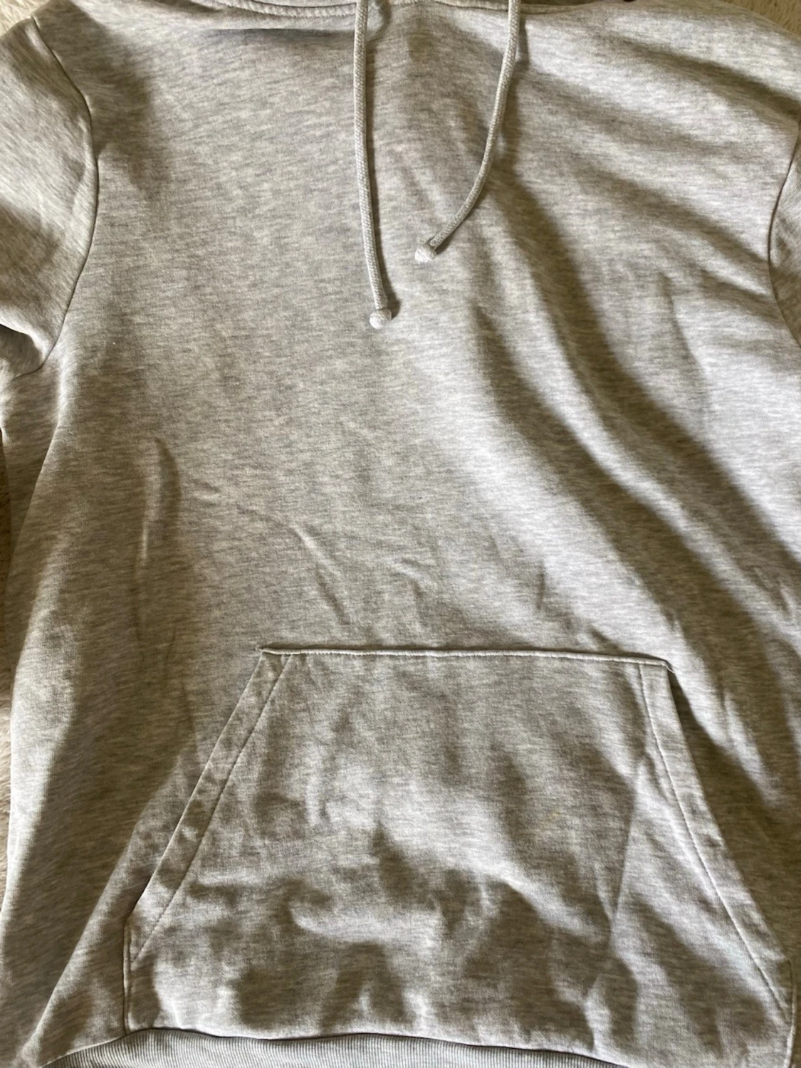 Ljusgrå hoodie - 2