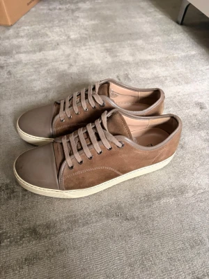 Lanvin - Säljer ett par lanvin skor uk7 (41) i väldigt fint skick☺️