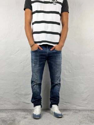 Replay jeans  - Ett par riktigt snygga jeans från Replay i storlek W31 L30 i modellen Anbbas 