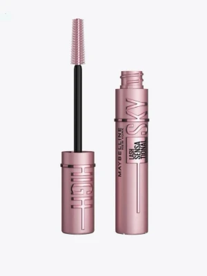 Maybelline Lash Sensational Sky High Mascara - Maybelline Lash Sensational Sky High Mascara i en snygg roséguldig tub. Borsten är smal och flexibel för att nå varje frans och ge maximal volym och längd. Perfekt för dig som vill ha långa, definierade fransar med en intensiv look. Oanvänd & Oöpnad