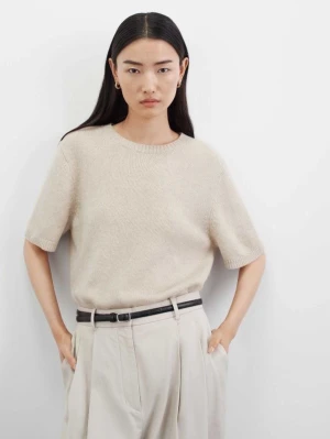 Soft Goat Tröja Beige - Super söt tröja/t-shirt från Soft Goat i färgen beige, bra skick! Storlek S
