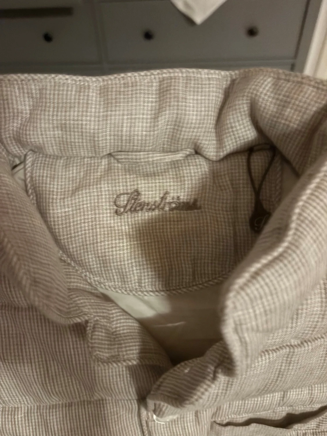Beige ribbad dunväst med knappar - 2
