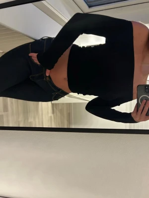 Off shoulder tröja - Off shoulder tröja storlek S  Stretchig och i bra skick 