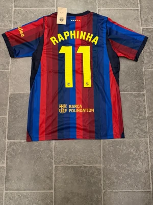 Barcelona matchtröja 26/27 Raphinha #11 - Barcelona matchtröja 2026/27 Raphinha oanvänd helt ny storlek S