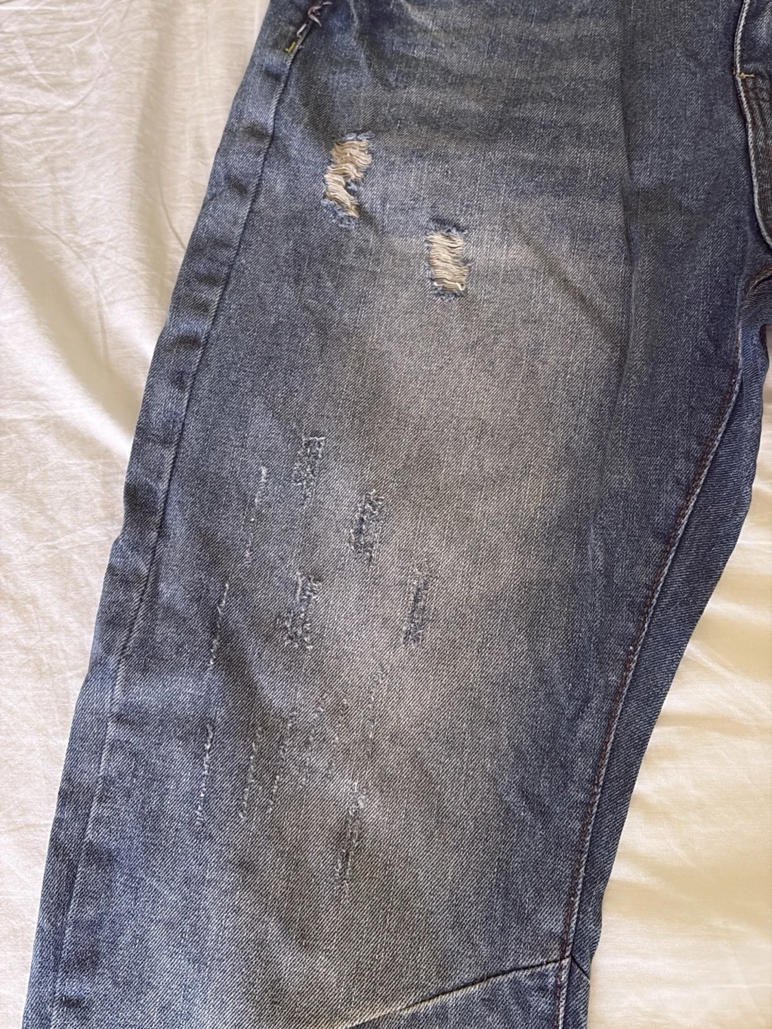 Blåa baggy jeans med slitningar - 2
