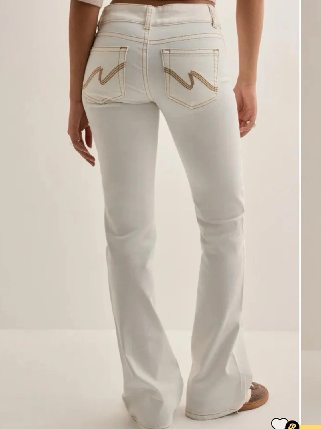 Vita bootcut jeans i nyskick str 36  - 1