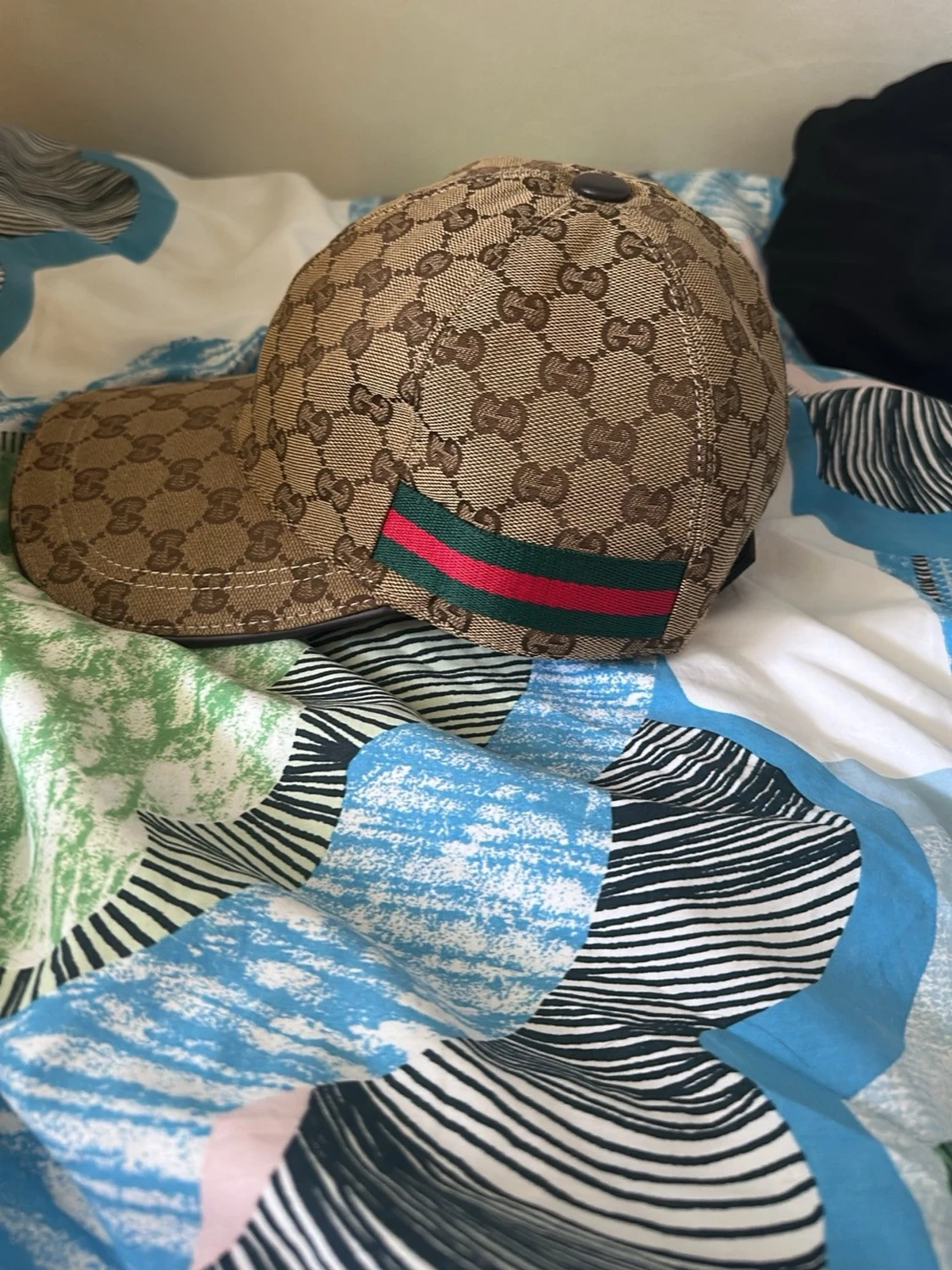 Beige keps med GG-mönster  - 1