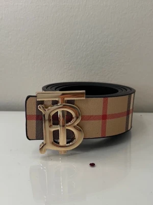 Burberry bälte  - Helt ny, snabbt & säkert fraktat. skickas inom kort tid 