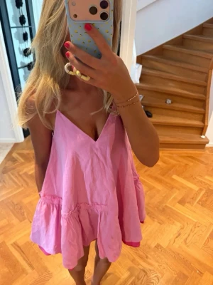 rosa cos kläning - säljer denna populära cos kläningen som inte går att köpa längre🥹🥹🩷🩷