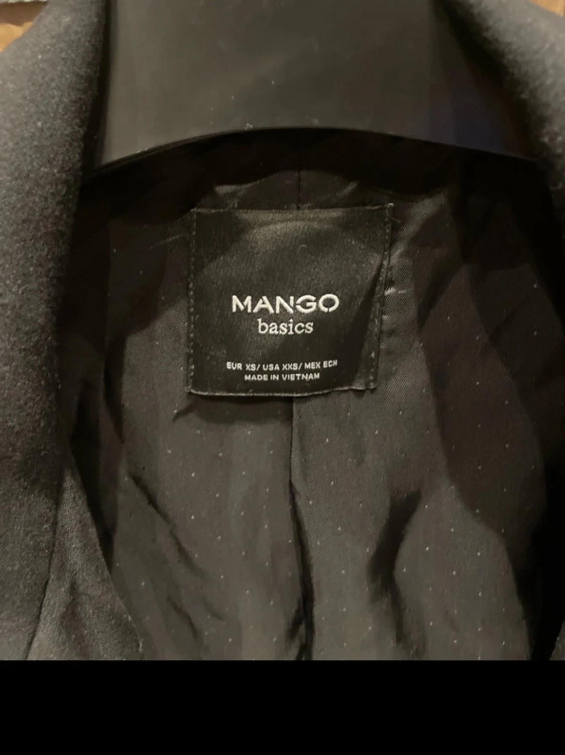 Svart kappa från Mango Basics - 1