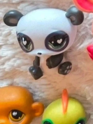 Littlest pet shop - Littlest pet shop Authentic panda #1. Skriv till mig privat för fler bilder. Skick som på bilden. Kolla gärna in min profil för bundle😊💕