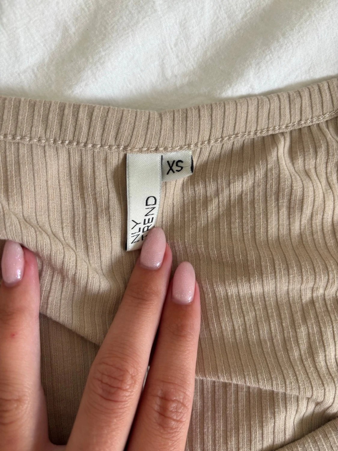 Beige ribbad långärmad topp  - 1