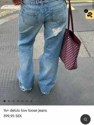 14+ delulu low loose jeans  - BYTE!!! jag söker en storlek xs, om någon vill byta 🫶🏼