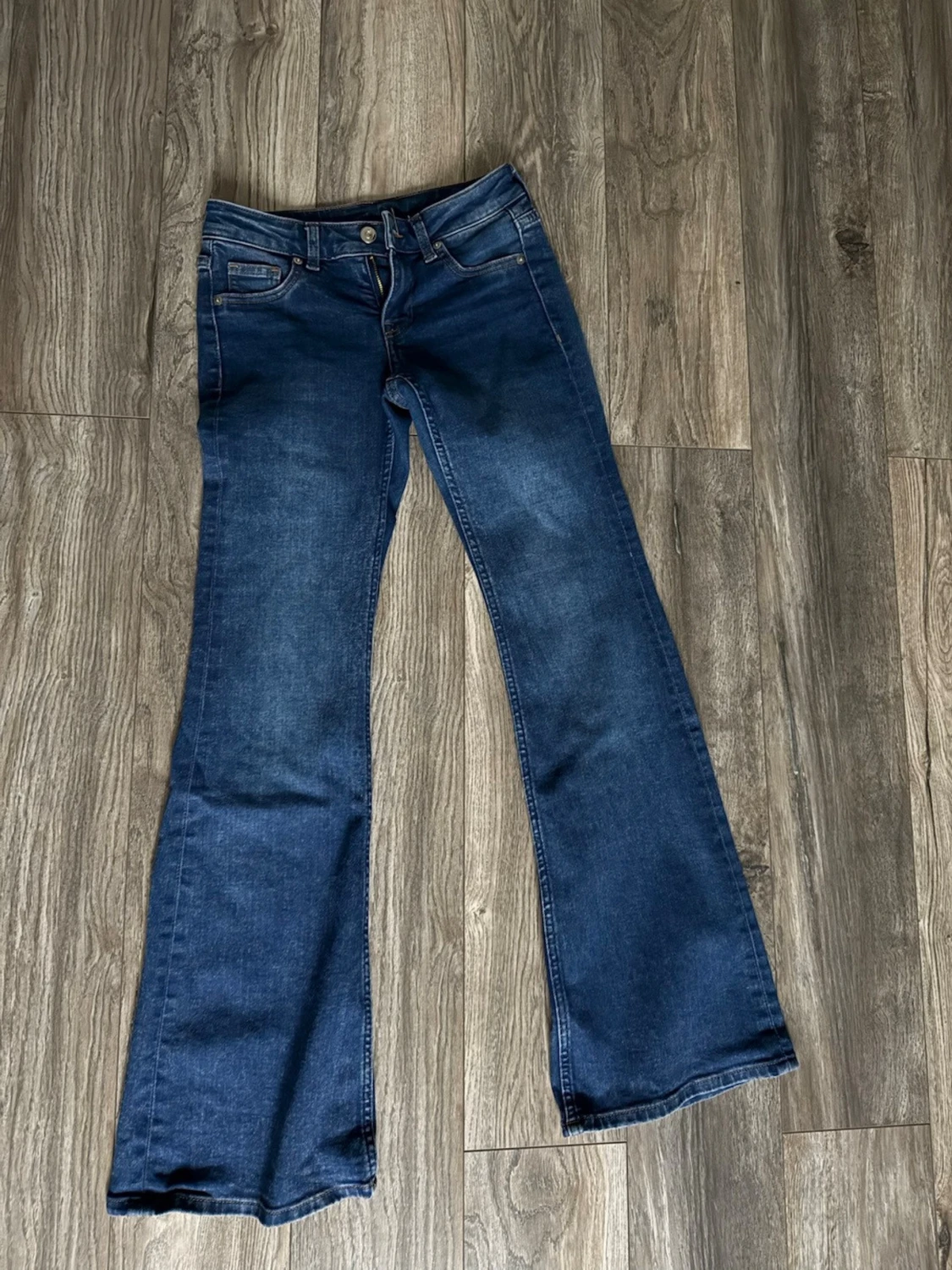 Mörkblå bootcut jeans - 1