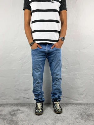 Replay jeans  - Ett par snygga jeans från Replay i storlek W31 L34 i modellen Anbbas Hyperflex 