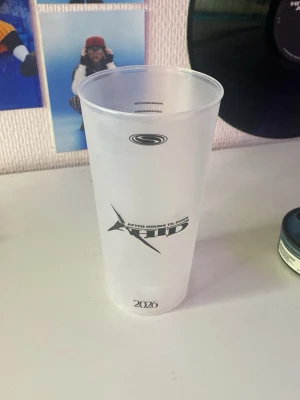 THE WEEKND AHTD plastmugg - The Weeknd AHTD mugg, oanvänd och helt slutsåld. Säljer då jag köpte 2st