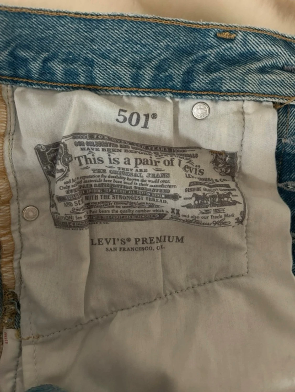 Blåa Levi's jeansshorts - 4
