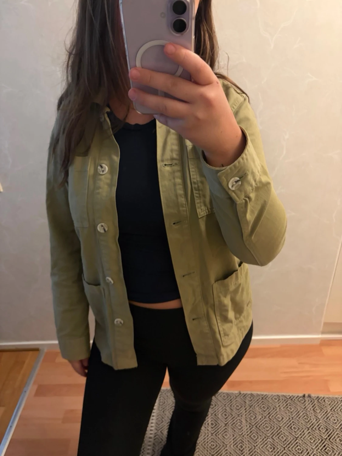 Ljusgrön jeansjacka med knappar - 1
