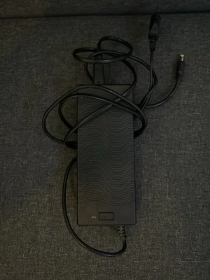 Kukirin g2 laddare - Fullt fungerande laddare till kukirin g2