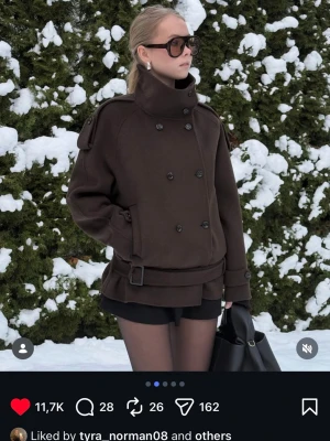 SÖKER - söker i storlek S eller xs kappa från massimo dutti